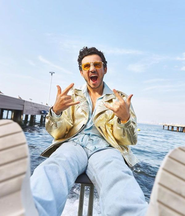 Buray kalbindeki maskeyi çıkarmış! Gizemli kız arkadaşıyla Bebek'te görüntülendi! - Resim: 2