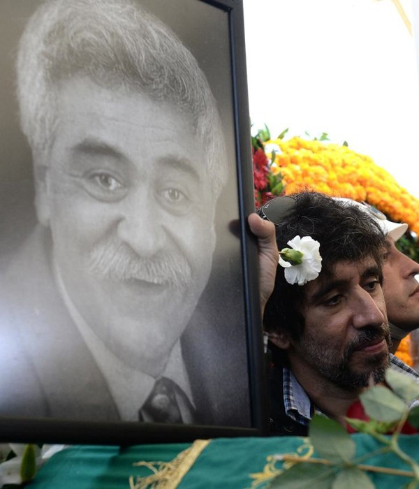 Levent Kırca cenaze töreni kimler yoktu ki! - Resim: 2