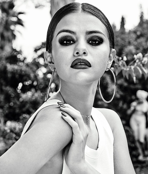  Selena Gomez yeniden kapak güzeli oldu - Resim: 4