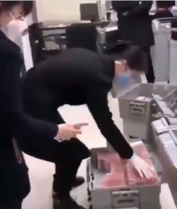 Koronavirüs paraya sıçradı bankalar temizliğe başladı inanılmaz görüntüler - Resim: 2