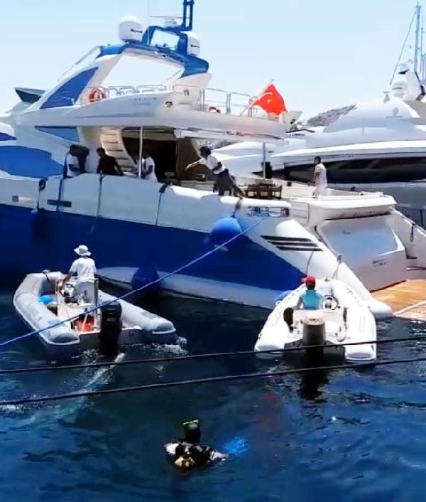 Bodrum'da korku dolu anlar! Acun Ilıcalı'nın kızları ve eski eşi de oradaydı - Resim: 1