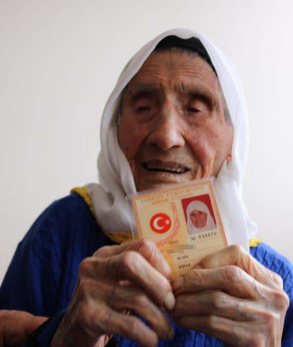 TBMM ile yaşıt olan Nevşehirli Kiraz nineye anlamlı ziyaret - Resim: 1