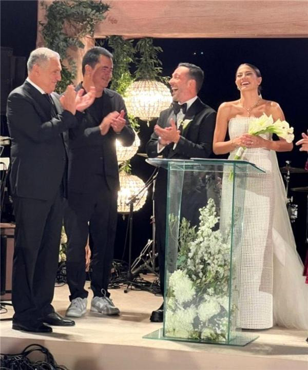 Kadınlarla yakalanmıştı Berfu Yenenler'den Eser Yenenler'in parti evi itirafı! "Çekiçle, balyozla..." - Resim: 2