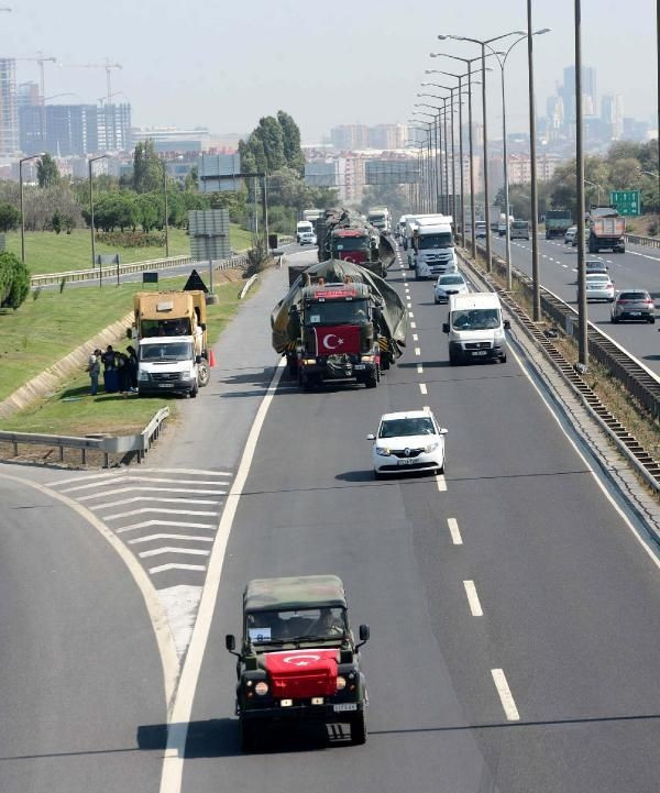 Askeri birllikler taşınıyor! Tanklar yola çıktı - Resim: 2