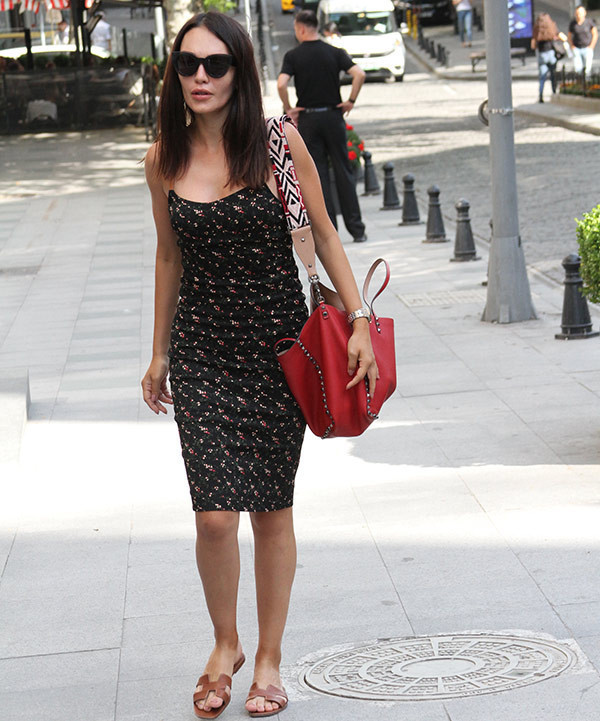 Cansu Dere ile görüntülenen Fatih Aksoy'un eşi o görüntülere bakın ne dedi! - Resim: 4