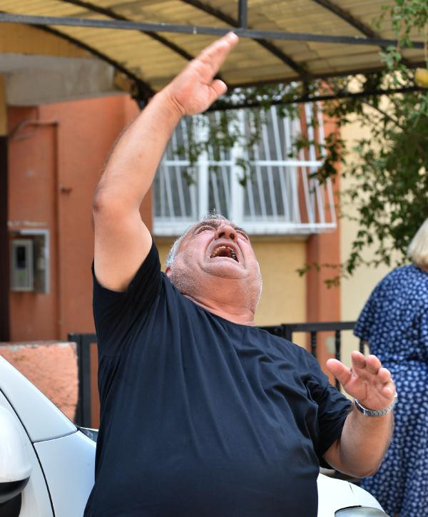 Bunu da yaptılar! İntihar girişimini canlı yayınladılar... - Resim: 3