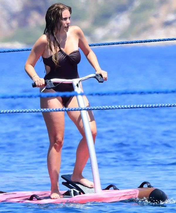 Yasak Elma'nın Yıldız'ı Eda Ece basketbolcu sevgilisi ile tatile çıktı, denizde şakalandı! - Resim: 4