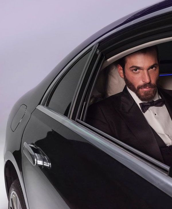 Hayranları Can Yaman'a doyamadı! Macaristanlı hayranları gece yarısı oteli bastılar! - Resim: 4