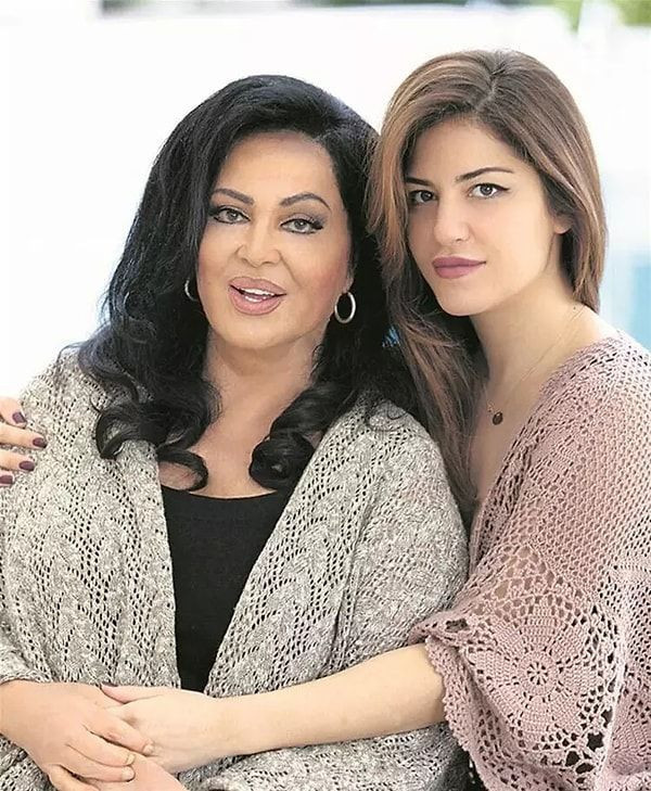 Yağmur Ünal'ın doğum gününde Türkan Şoray'dan mesaj! "Dönüm noktam" - Resim: 1