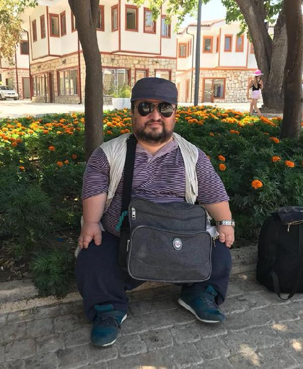 Eskişehir'den üzüntüye boğan haber! 7 Cüceler'in 'Korkak’ı koronavirüsten hayatını kaybetti - Resim: 0