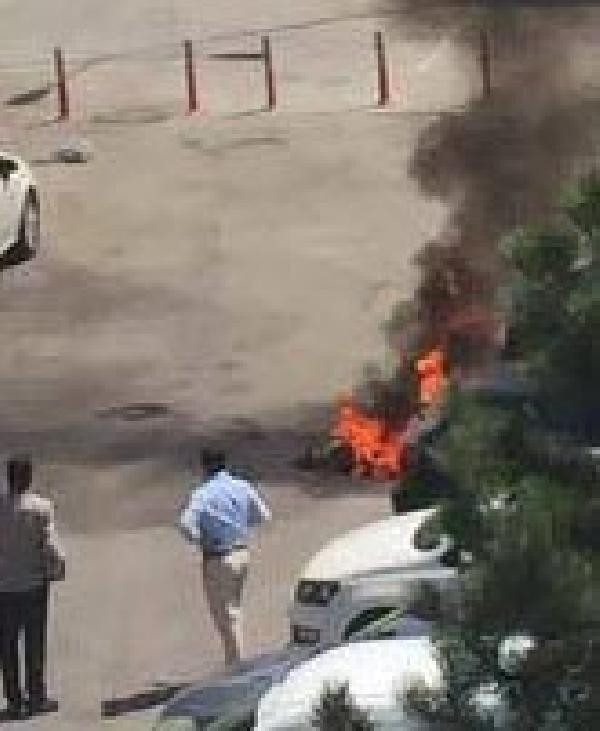 Üzerine benzin döküp kendini yaktı sebebi ise... - Resim: 2