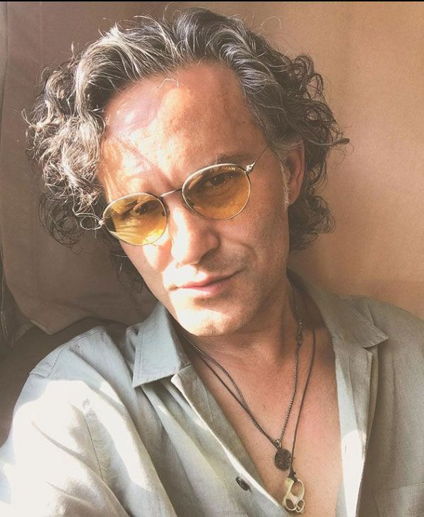 Geniş Aile'nin Ulvi'si Bülent Çolak yönetmen sevgilisi ile evlendi! - Resim: 3