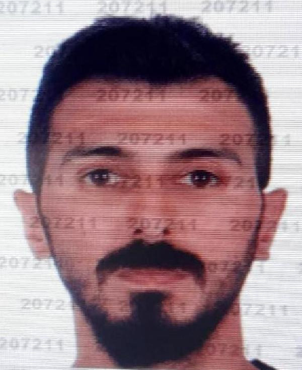 Otomobilde öldürdü polisi arayıp teslim oldu - Resim: 0