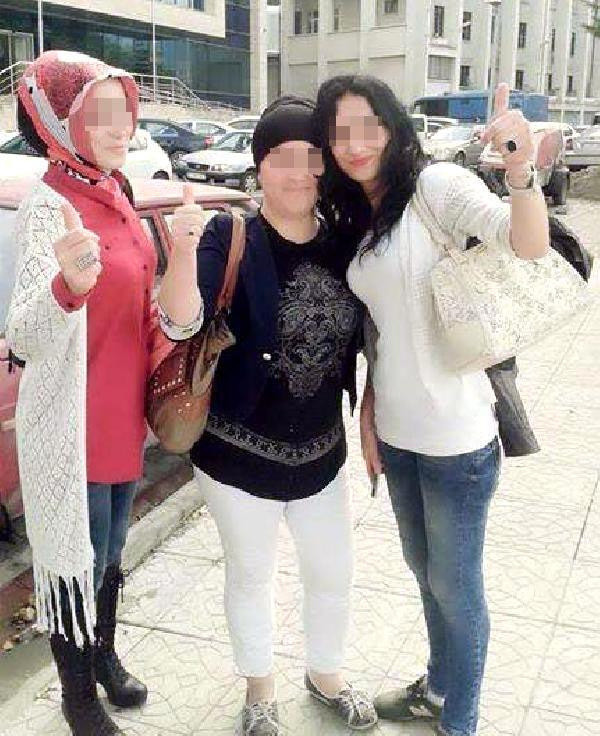 Zonguldak'ta 'kapak olsun' pozu başlarını yaktı! 3 kadın eşleriyle birlikte... - Resim: 0