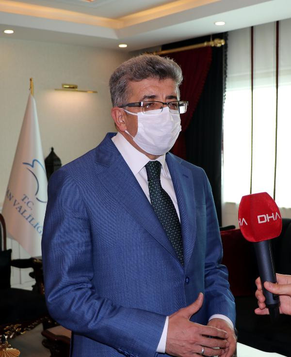 Van'a 'kırmızı' illerden öğretmen gitti 30 okul karantinaya alındı - Resim: 1