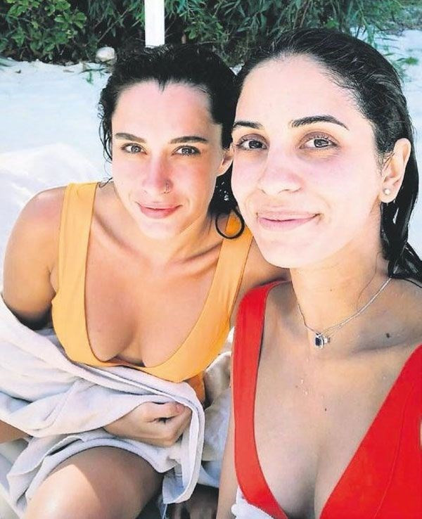 Makyajsız hali hayranlarını üzdü - Resim: 4