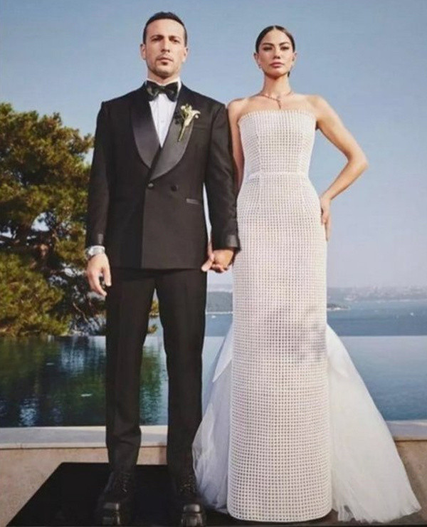 Demet Özdemir ve Oğuzhan Koç'tan düğüne dair ilk açıklama geldi: ''Stresten yemek yemeyi unuttuk!'' - Resim: 2