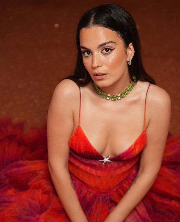 Aslı Bekiroğlu'nun yüzü güldü! Yeni sevgilisiyle verdiği pozlarla aşkını ilan etti - Resim: 1