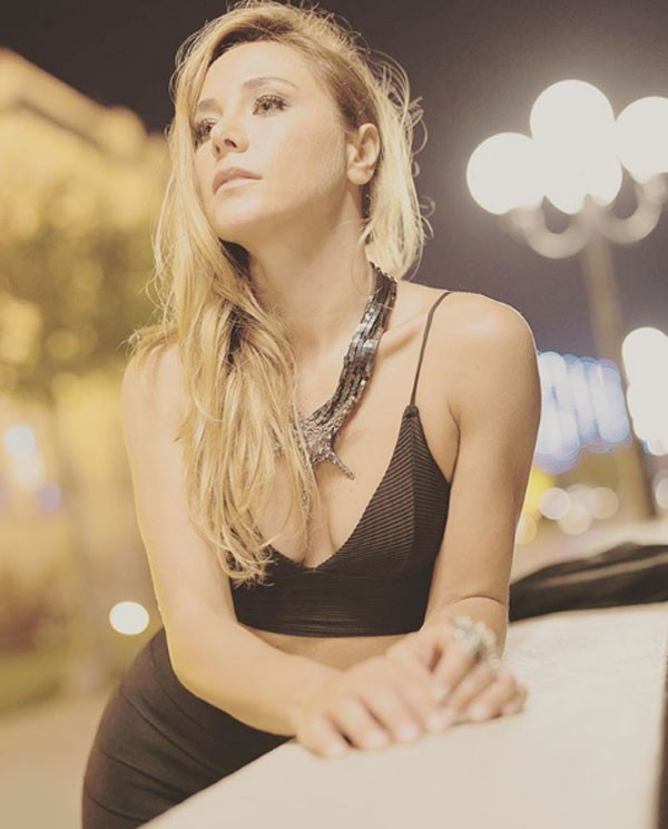 Poyraz Karayel'in yıldızına sihrli eller değidi tanıyabildiniz mi? - Resim: 1