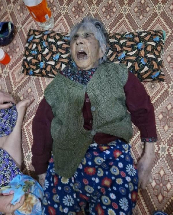 Manisa'da mezar açtıran olay! Kaynanasını döven gelinin görüntüleri çıktı - Resim: 2