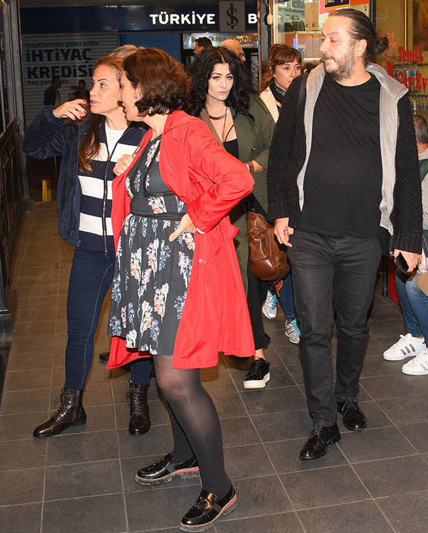 Deniz Çakır Güvenç Dağüstün ilişkisinde ilk çatlak! Flaşlar patlayınca... - Resim: 2