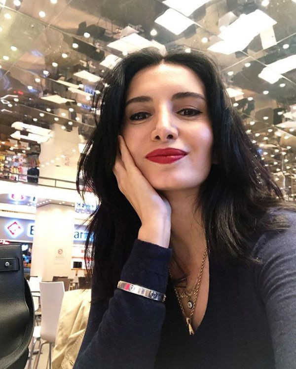 Azra Kohen, Başak Sayan'ı fena harcadı! İntikam için Sayan'ın üstsüz fotoğrafını ifşa etti! - Resim: 3