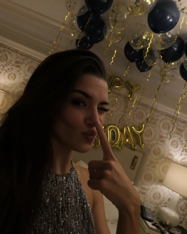 Son 5 yılda milyonlar kazandı! Hande Erçel kazancını Riva’ya yatırdı! Malikane satın aldı! - Resim: 4