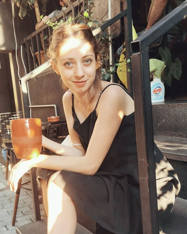 'Evde yarı çıplak oturuyor' şikayetiyle şok oldu! Gazeteci Büşra Cebeci yaşadığı tacizi anlattı - Resim: 3