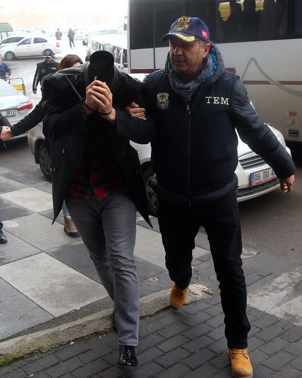 FETÖ'cüyüm diyen Burak Akın neden serbest bırakıldı? - Resim: 4