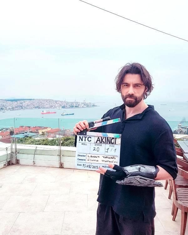 Akıncı dizisinin dövüş sahnesi hastanede bitti Çağrı Erceber'in alnı kırıldı - Resim: 2