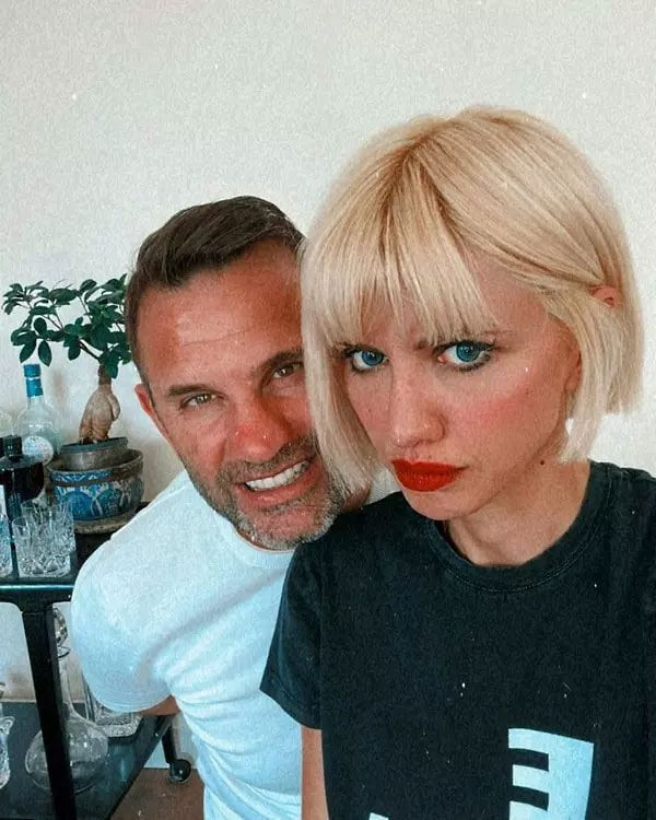 Okan Buruk, 17 yıllık karısından gizlice boşandı! Buruk çifti neden boşandı kaç çocukları var? - Resim: 1