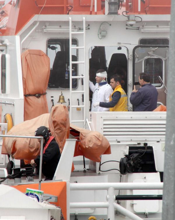 2 yolcu teknesi çarpıştı - Resim: 5