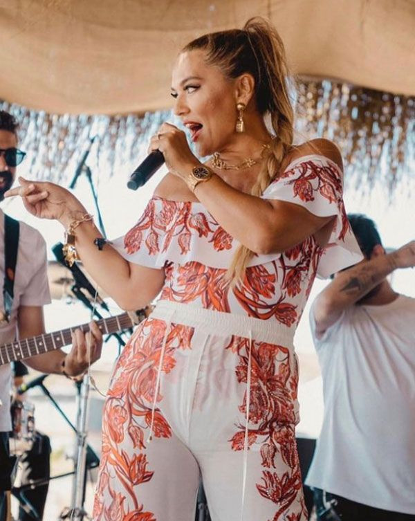 Demet Akalın'ın şampanya şovunun perde arkası ortaya çıktı! Garsonun açıklamaları herkesi şaşkına çevirdi - Resim: 4