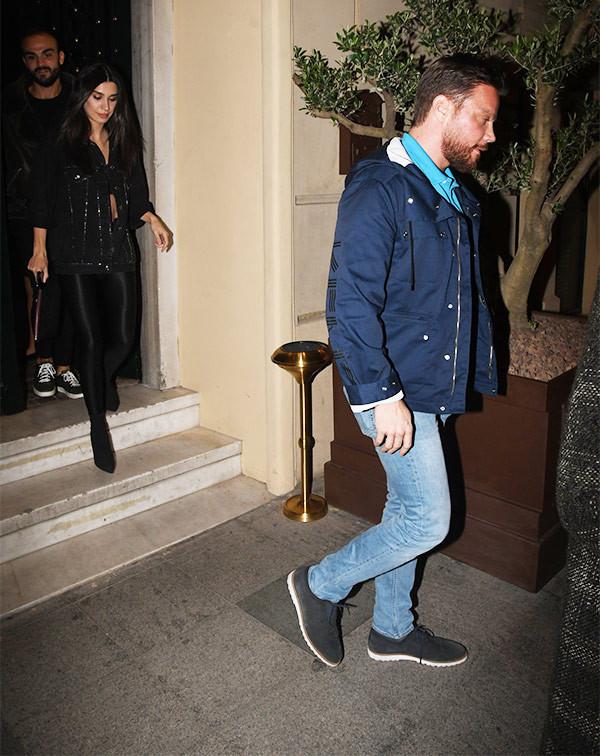 Aşk ve Mavi dizisinin başrolü Duygu Kıratlı bakın kiminle yakalandı! - Resim: 3