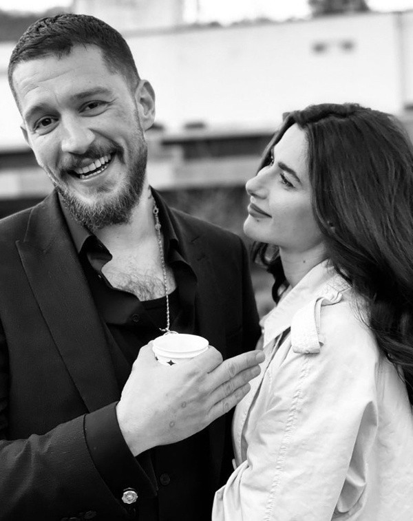 Görüntülenmemek için her yolu denediler! Uraz Kaygılaroğlu yeni sevgilisiyle Marmaris'te yakalandı - Resim: 0