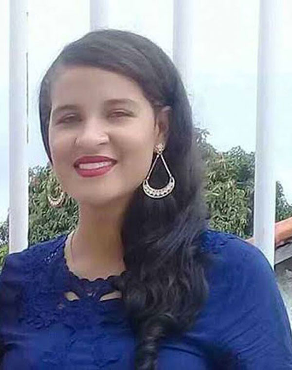 8 aylık hamile kadını ağaca bağlayıp karnını keserek bebeğini çaldılar - Resim: 2