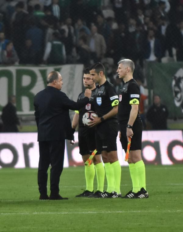 Fatih Terim'den sert tepki! Maç bitti sahaya girdi - Resim: 3