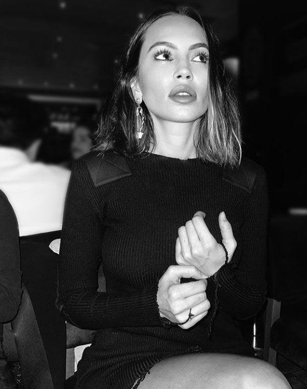 Tolga Karel'in eski eşi çırılçıplak plaja indi! Verdiği pozlarla kasıp kavurdu - Resim: 1