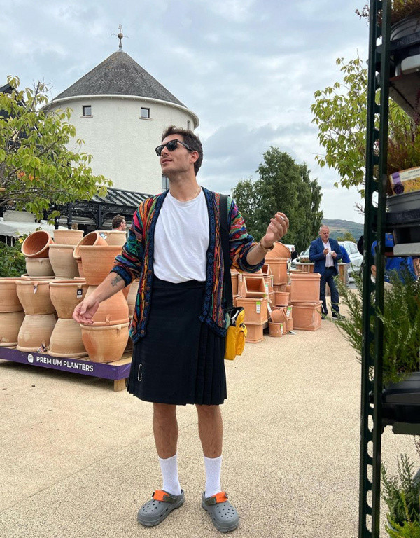 Slip mayodan eteğe geçiş yaptı! Uraz Kaygılaroğlu'nun o halleri alay konusu oldu - Resim: 2