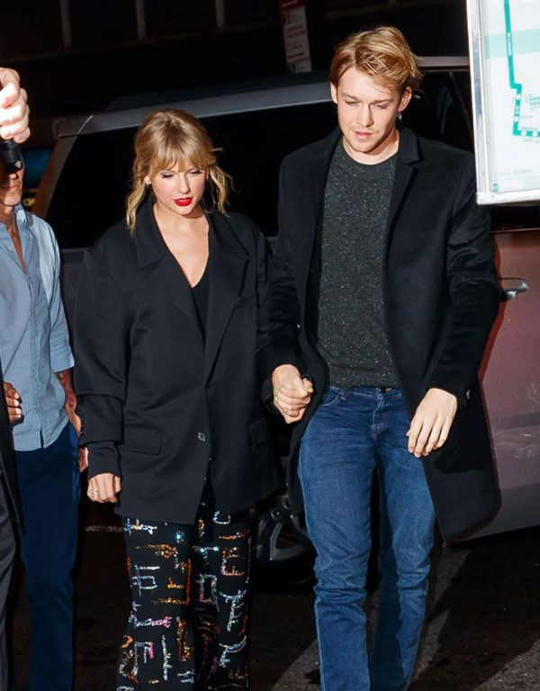 Amerikalı şarkıcı Taylor Swift, oyuncu sevgilisi Joe Alwyn ile evleniyor! - Resim: 2