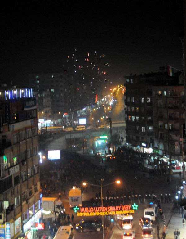 Kobani zaferi Kürtleri sokağa döktü! - Resim: 4