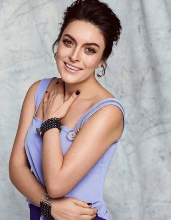 Ezgi Mola çıldırdı! Asıl haram bu dedi ve... - Resim: 1