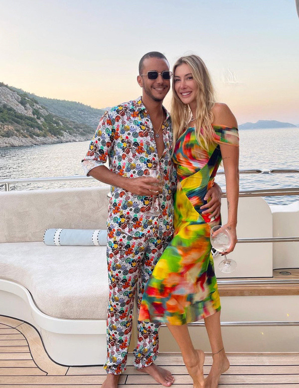 Şeyma Subaşı sosyal medyada inancını paylaştı! Sözleri ortalığı savaş alanına çevirdi - Resim: 1