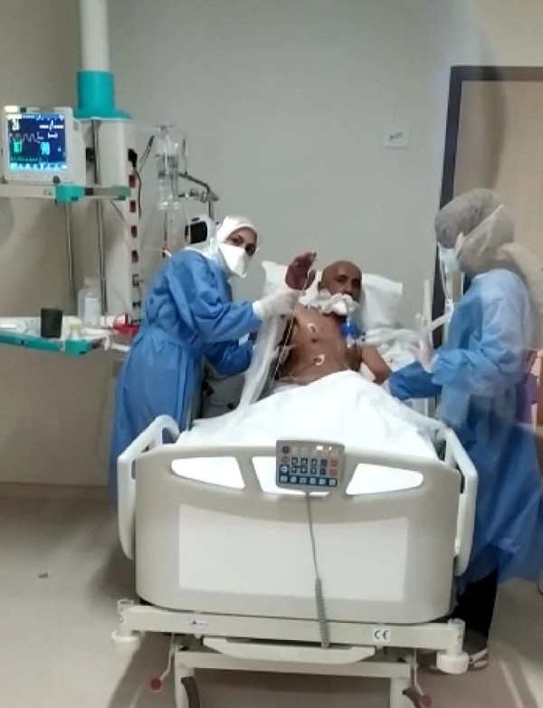 Erzurum'da 155 gün sonra yoğun bakımdan çıktı! Alkışlarla karşılandı - Resim: 0