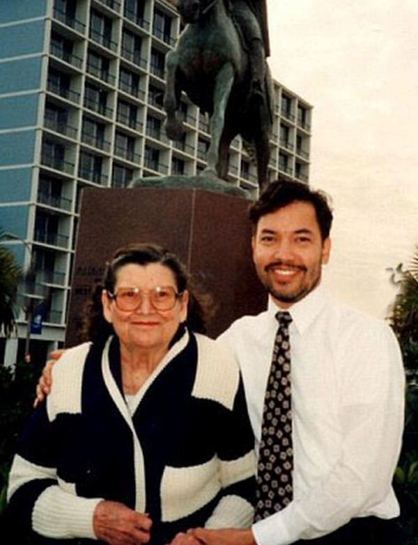 Sıradan bir aile babası kadın olmak isteyince bakın ne hale geldi - Resim: 3