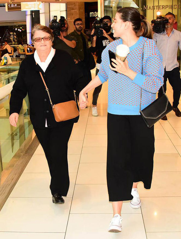 Hadise'nin annesi aylar sonra görüntülendi - Resim: 3