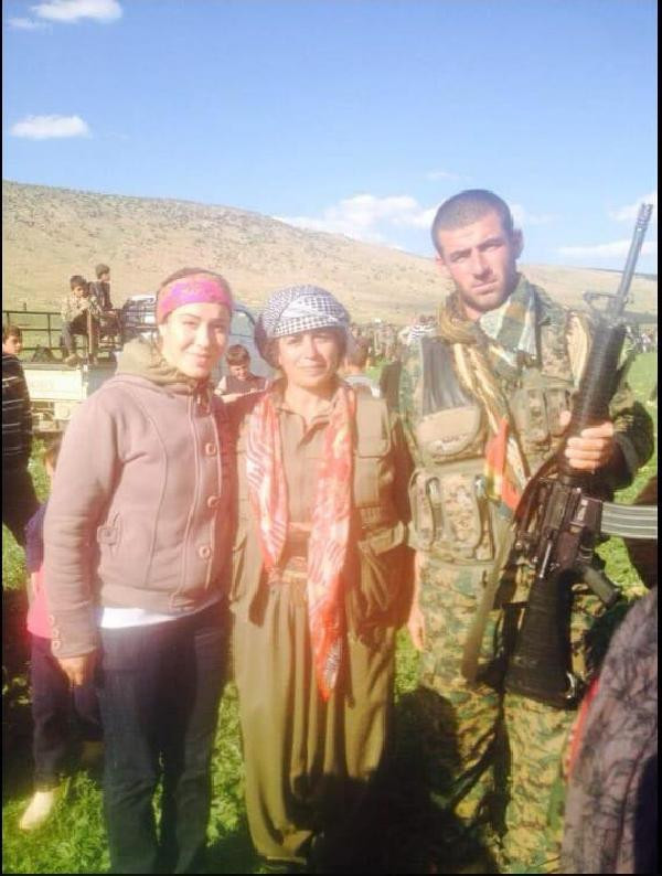 O şarkıcıdan bakın neler çıktı neler! - Resim: 3