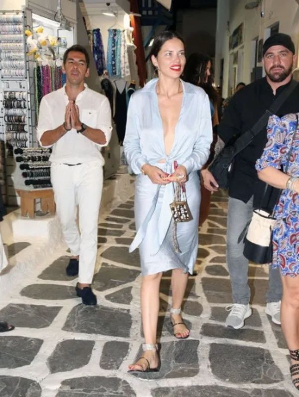 Adriana Lima'nın sevgilisi Emir Uyar'ın bıraktığı bahşiş olay oldu! Bakın ne kadar bahşiş bıraktı - Resim: 3