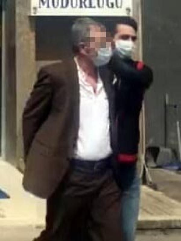 Şeytanın aklına gelmez! İzmir'de cinayet şüphelisi mutfak dolabındaki gizli bölmede yakalandı - Resim: 3