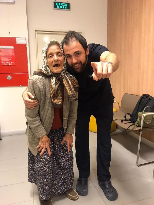 92 yaşındaki Hayriye nine 7 yıl sonra yeniden görüyor - Resim: 2